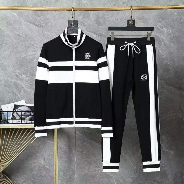 Picture of Loewe Sweater Suits _SKULoeweM-3XL8qx11340634